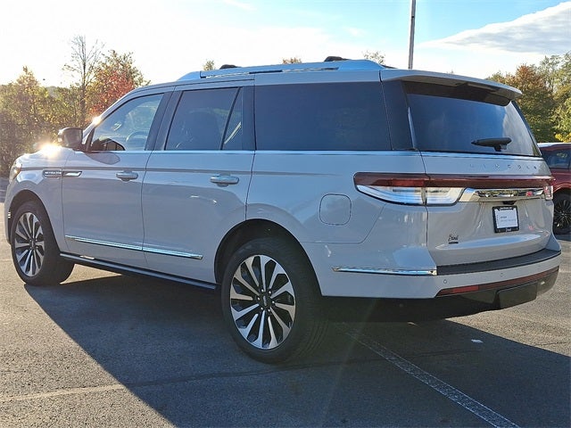 2022 Lincoln Navigator Reserve 4x4 w/201a