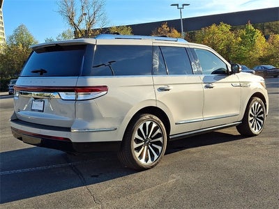 2022 Lincoln Navigator Reserve 4x4 w/201a