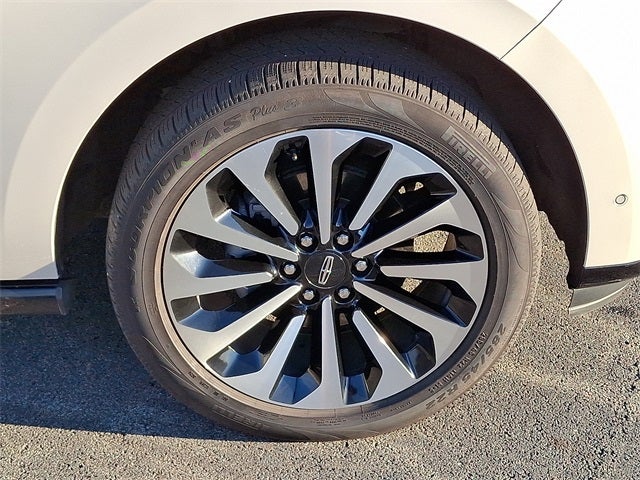 2022 Lincoln Navigator Reserve 4x4 w/201a