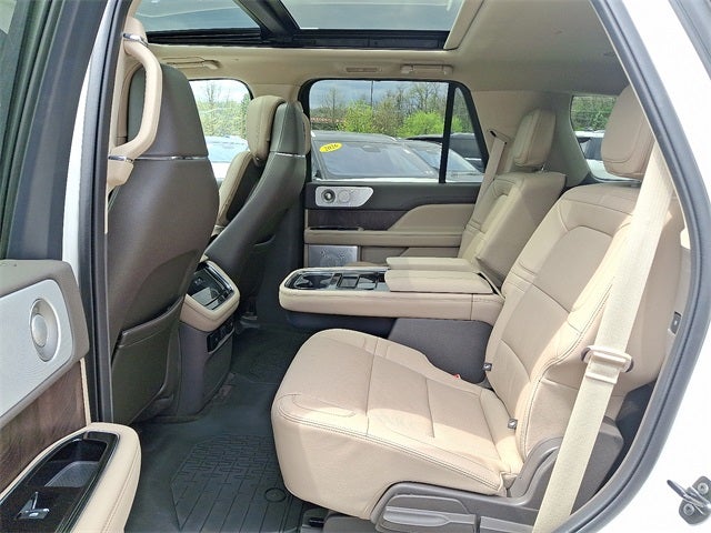 2022 Lincoln Navigator Reserve 4x4 w/201a