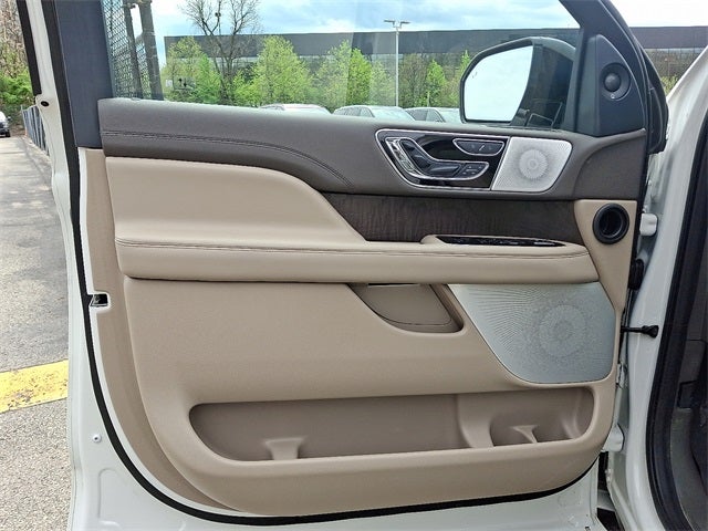 2022 Lincoln Navigator Reserve 4x4 w/201a