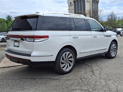 2022 Lincoln Navigator Reserve 4x4 w/201a