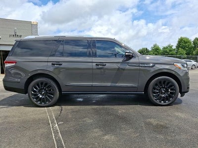 2024 Lincoln Navigator Black Label