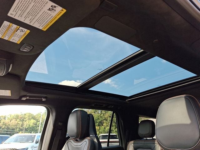 2022 Lincoln Navigator Black Label