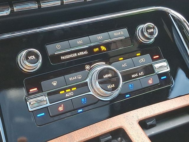 2022 Lincoln Navigator Black Label
