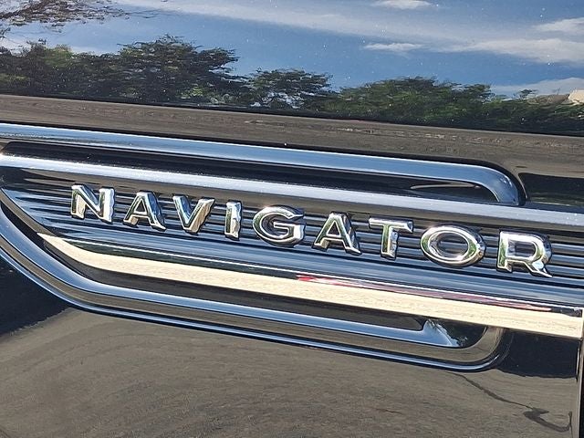 2022 Lincoln Navigator Black Label