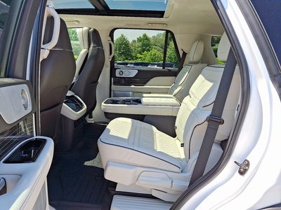 2022 Lincoln Navigator Black Label