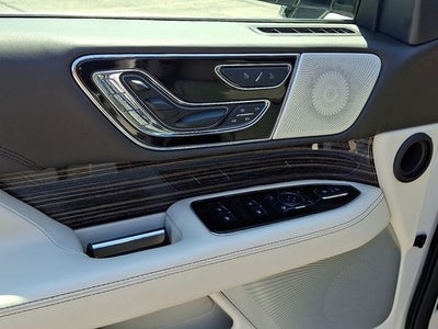 2022 Lincoln Navigator Black Label