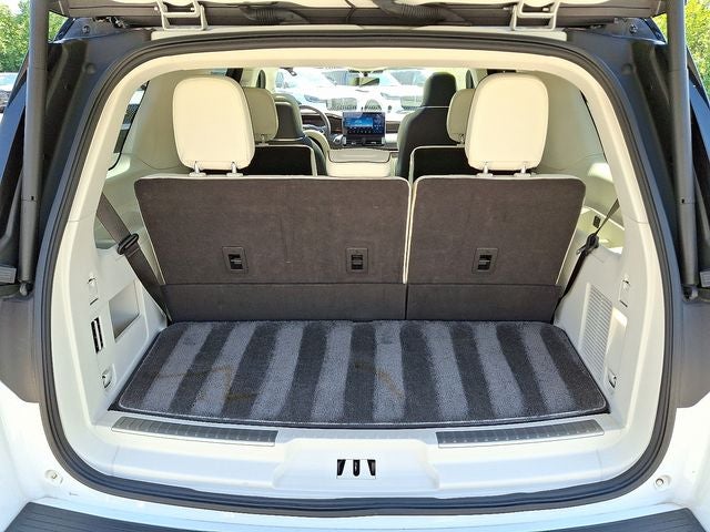 2022 Lincoln Navigator Black Label