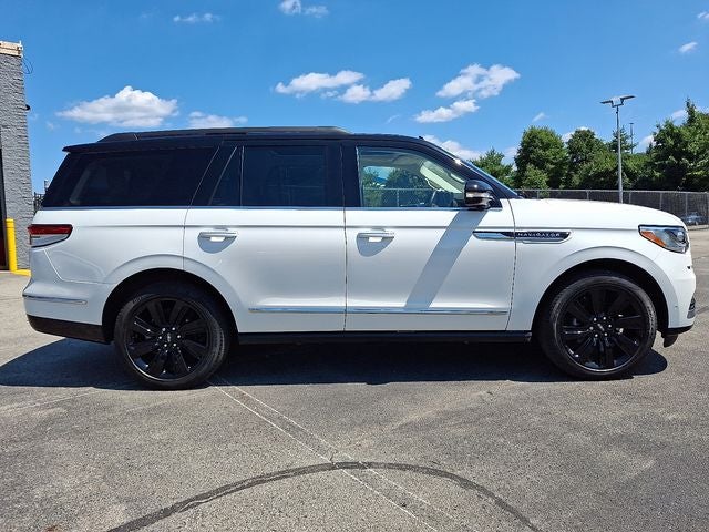 2022 Lincoln Navigator Black Label