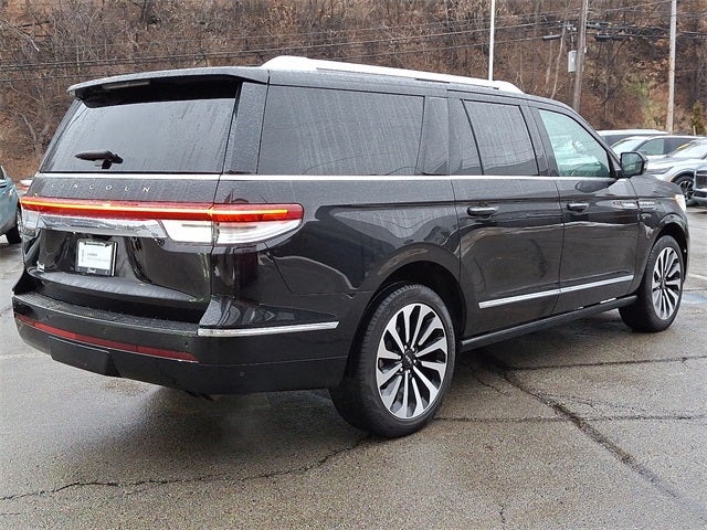 2024 Lincoln Navigator L Reserve 4x4 w/201a