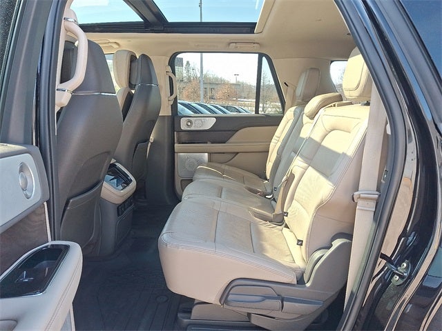 2024 Lincoln Navigator L Reserve 4x4 w/201a
