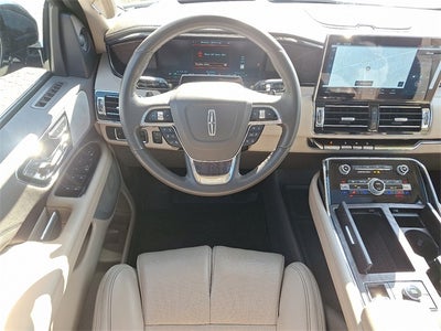 2024 Lincoln Navigator L Reserve 4x4 w/201a