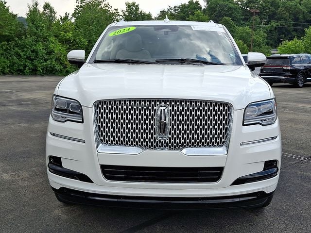 2024 Lincoln Navigator L Reserve 4x4 w/Monochromatic/Heavy Duty Tow Pkgs
