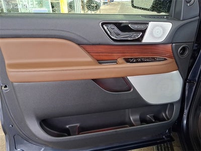 2022 Lincoln Navigator L Reserve AWD w/201a