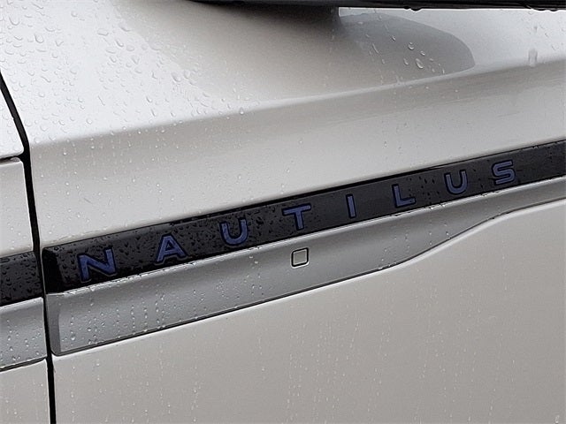 2024 Lincoln Nautilus Reserve AWD w/202a