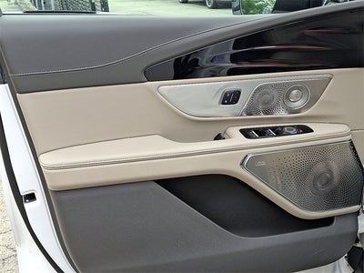 2024 Lincoln Nautilus Reserve AWD w/203a