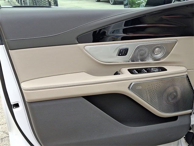 2024 Lincoln Nautilus Reserve AWD w/203a