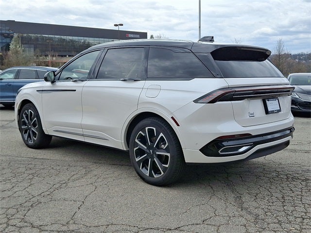 2024 Lincoln Nautilus Reserve AWD w/203a