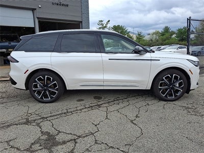 2024 Lincoln Nautilus Reserve AWD w/203a
