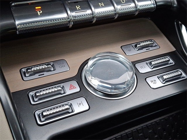 2024 Lincoln Nautilus Reserve AWD w/202a