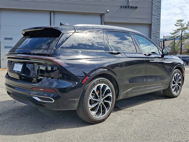 2025 Lincoln Nautilus Reserve AWD w/202a