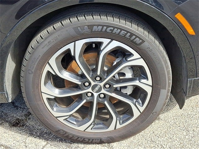 2025 Lincoln Nautilus Reserve AWD w/202a