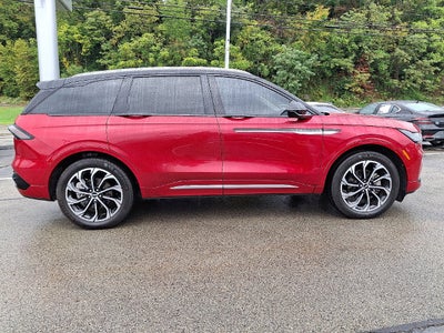 2024 Lincoln Nautilus Reserve AWD w/202a