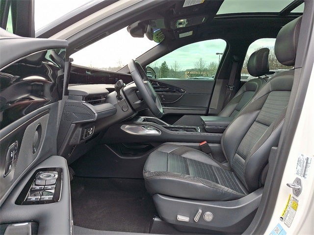 2024 Lincoln Nautilus Reserve AWD w/202a, Jet Package