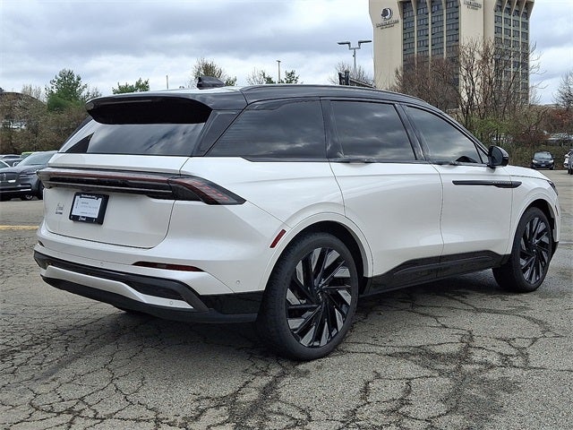 2024 Lincoln Nautilus Reserve AWD w/202a, Jet Package