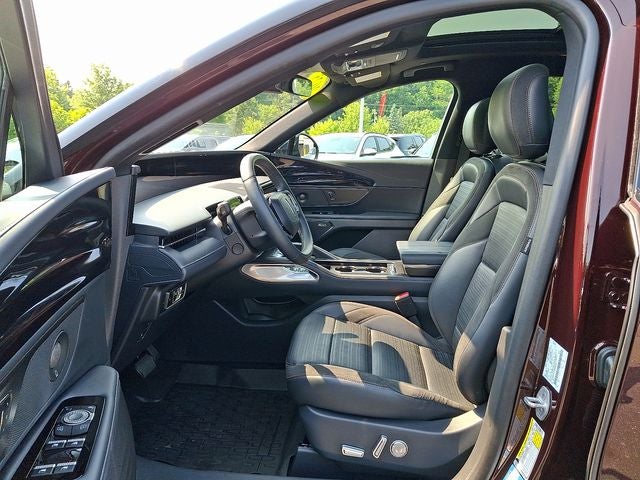 2025 Lincoln Nautilus Reserve AWD w/202a, Jet Appearance Package