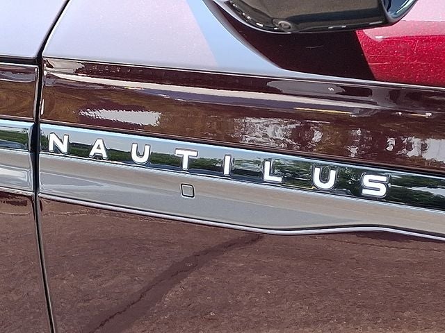 2025 Lincoln Nautilus Reserve AWD w/202a, Jet Appearance Package