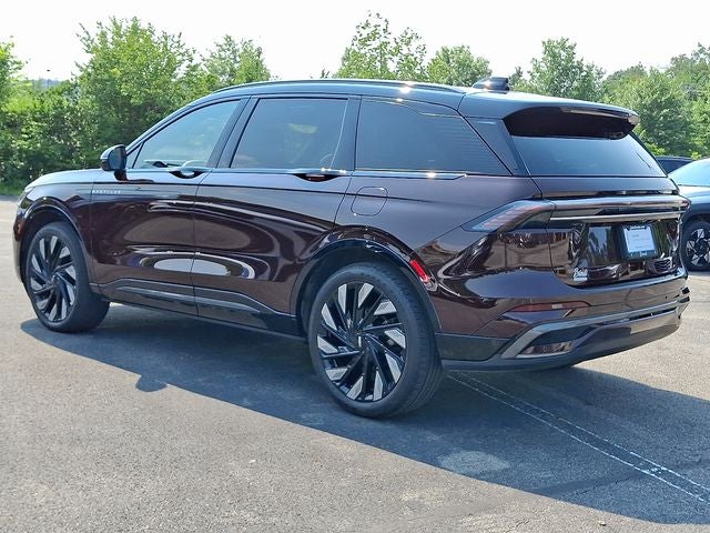 2025 Lincoln Nautilus Reserve AWD w/202a, Jet Appearance Package