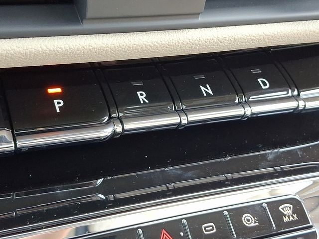 2025 Lincoln Corsair Plug-In Hybrid Grand Touring AWD w/302a, Perfect Position Seats, Tow Pkg