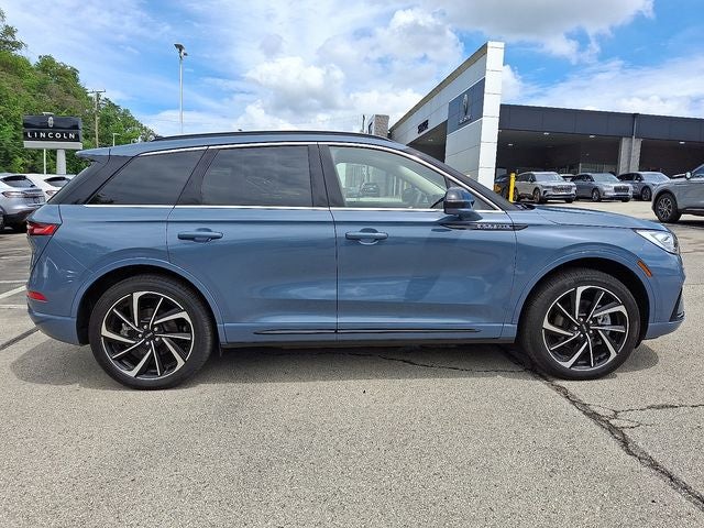 2025 Lincoln Corsair Plug-In Hybrid Grand Touring AWD w/302a, Perfect Position Seats, Tow Pkg