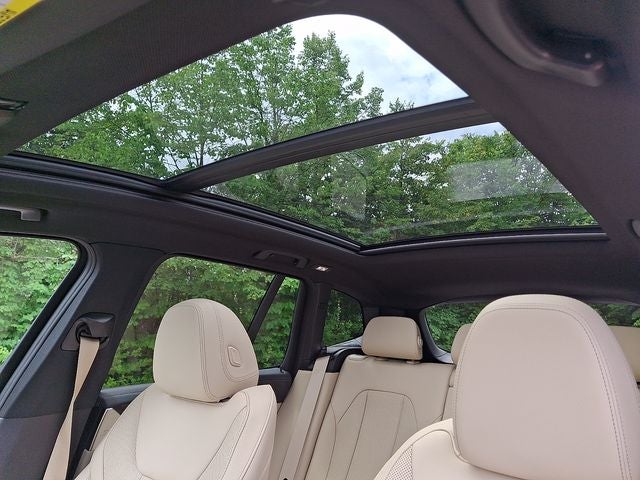 2022 BMW X3 M40i