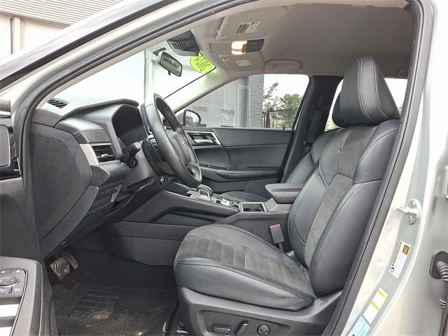 2024 Mitsubishi Outlander SE Black Edition