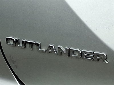 2024 Mitsubishi Outlander SE Black Edition