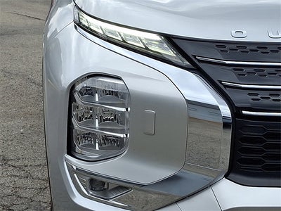 2024 Mitsubishi Outlander SE Black Edition