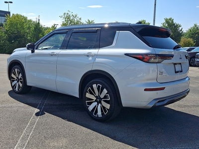 2025 Mitsubishi Outlander SEL