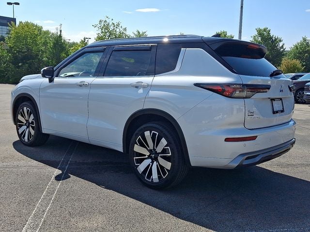 2025 Mitsubishi Outlander SEL