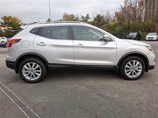 2022 Nissan Rogue Sport SV AWD