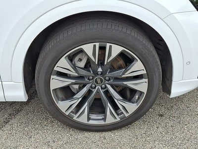 2025 Audi Q8 55 Premium Plus quattro