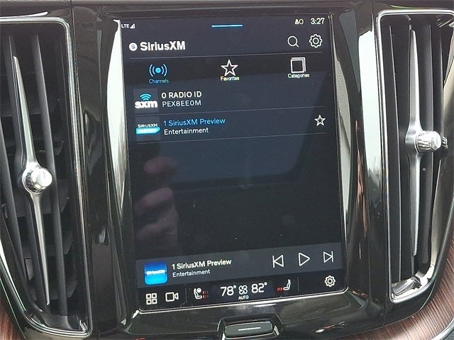 2023 Volvo XC60 B5 Plus Dark Theme