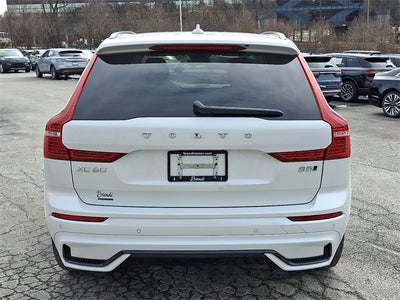 2023 Volvo XC60 B5 Plus Dark Theme