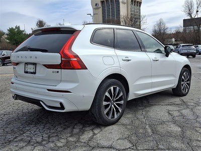 2023 Volvo XC60 B5 Plus Dark Theme