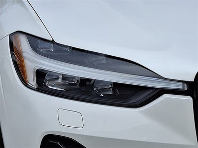 2023 Volvo XC60 B5 Plus Dark Theme