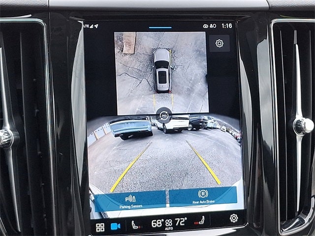 2025 Volvo XC60 B5 Plus