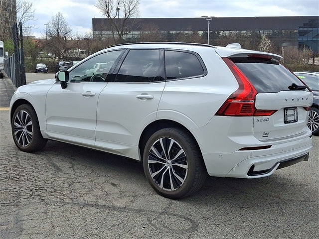 2025 Volvo XC60 B5 Plus