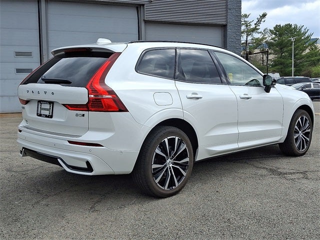 2025 Volvo XC60 B5 Plus